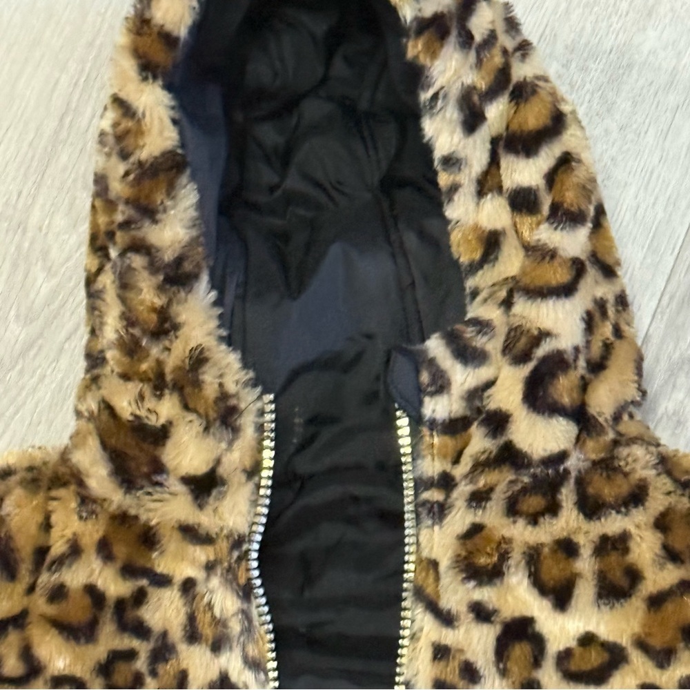 DKNY Black Puffer Reversible Jacket with Leopard Lining - Picture 10 of 12